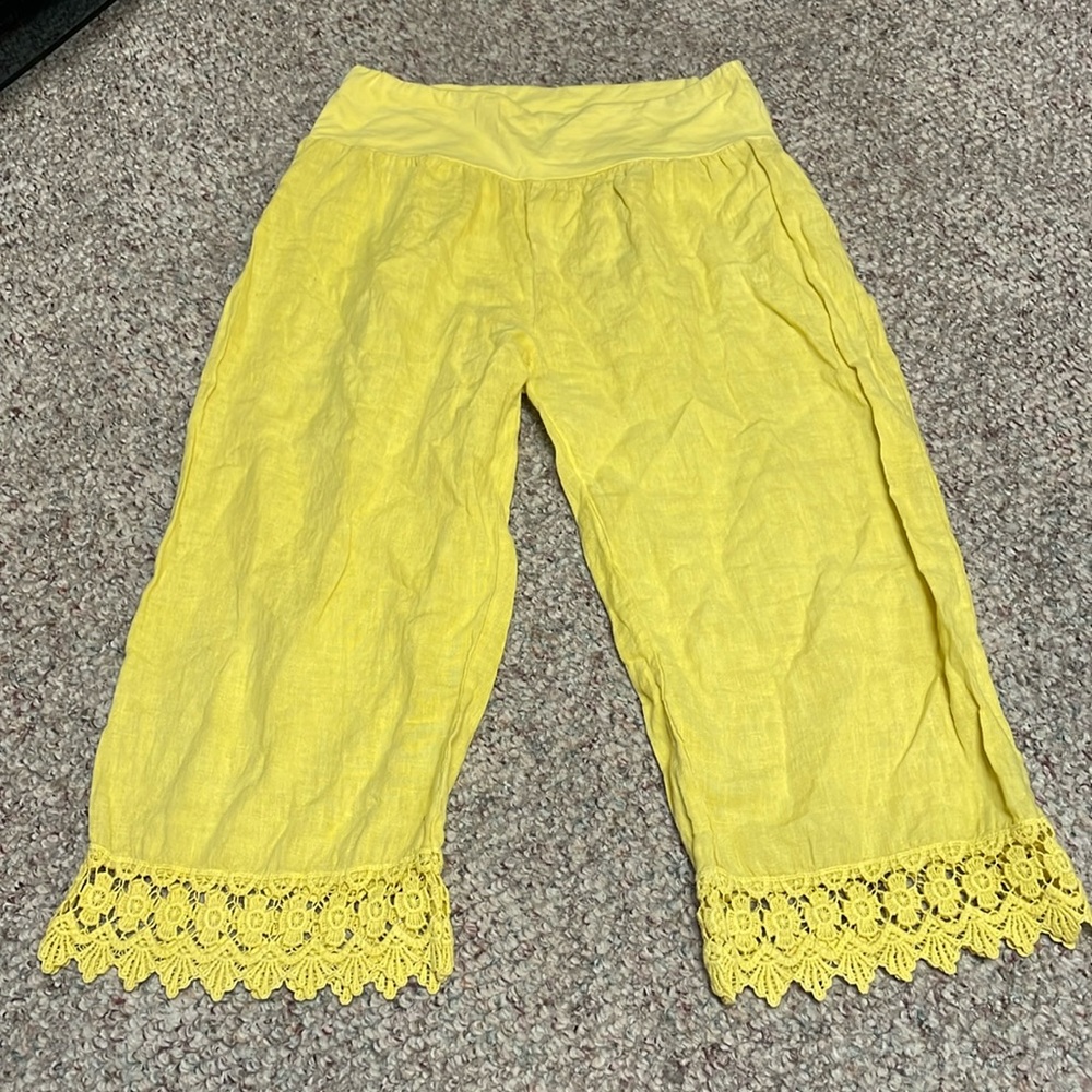 100% linen/lace cropped pant